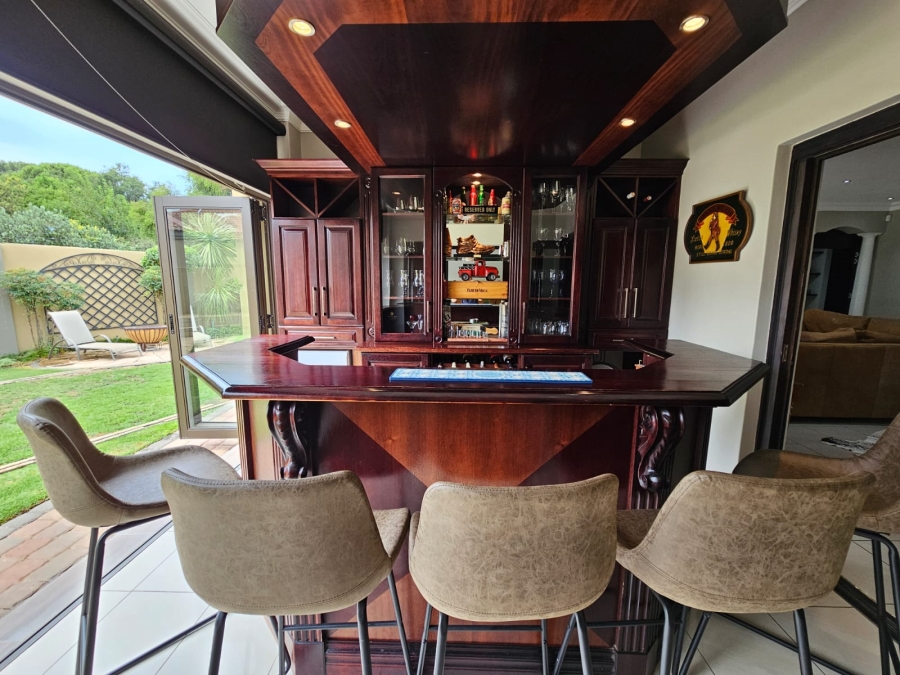 5 Bedroom Property for Sale in Jim Fouchepark Free State